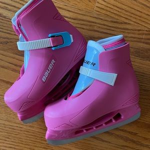 Youth Bauer recreational skates size 12/13